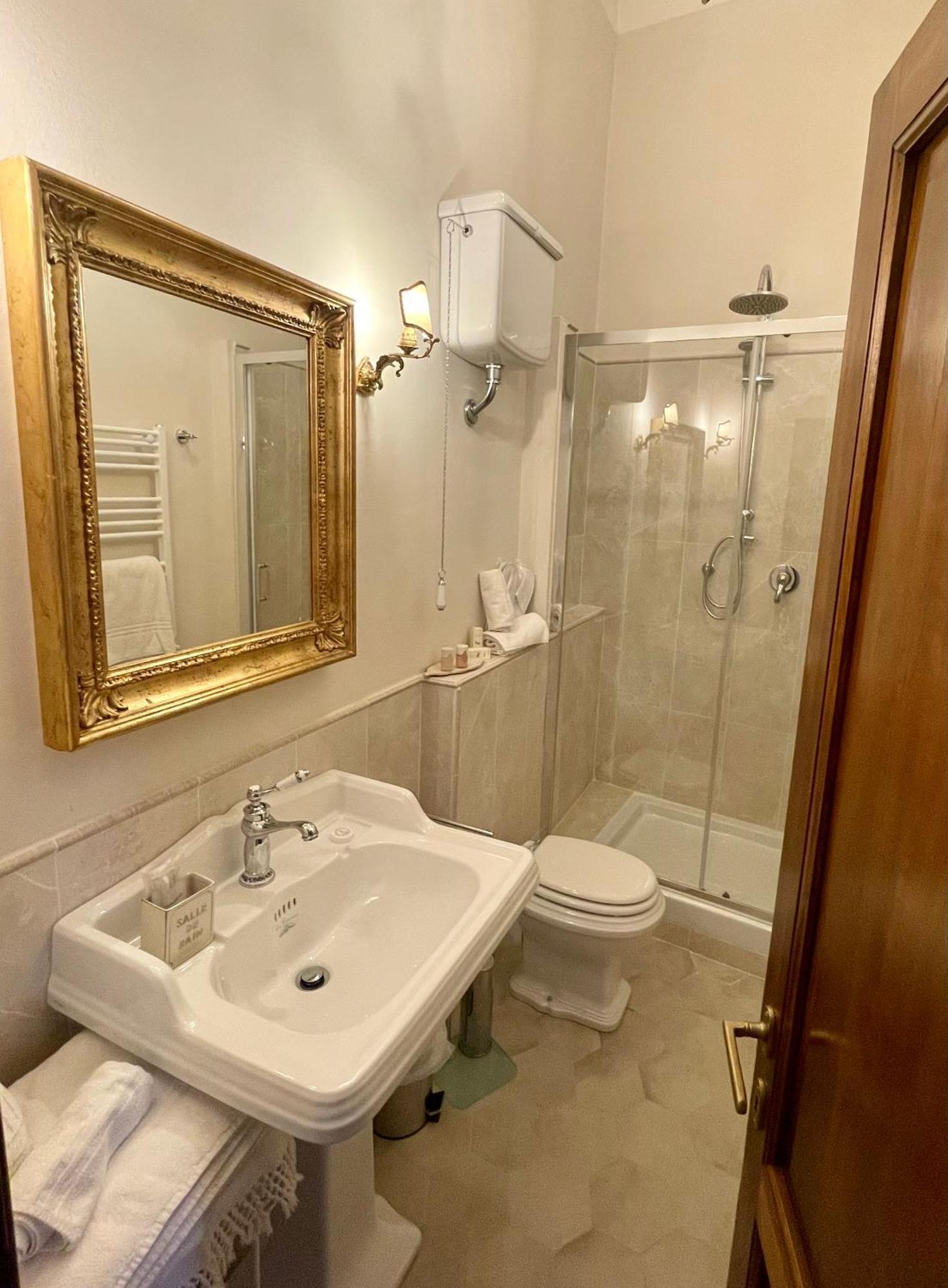 Residenza Dei Ricci Bed & Breakfast Chiusi Bagian luar foto