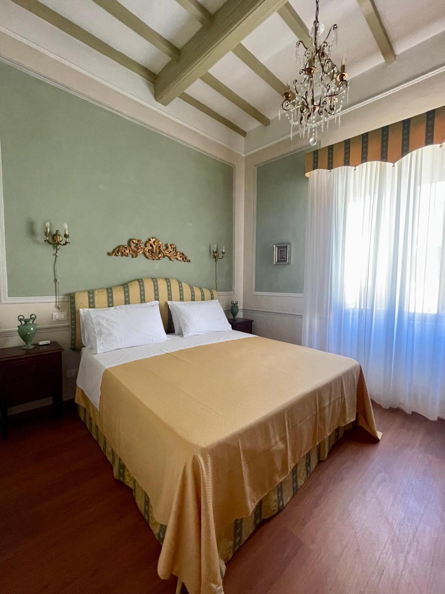 Residenza Dei Ricci Bed & Breakfast Chiusi Bagian luar foto